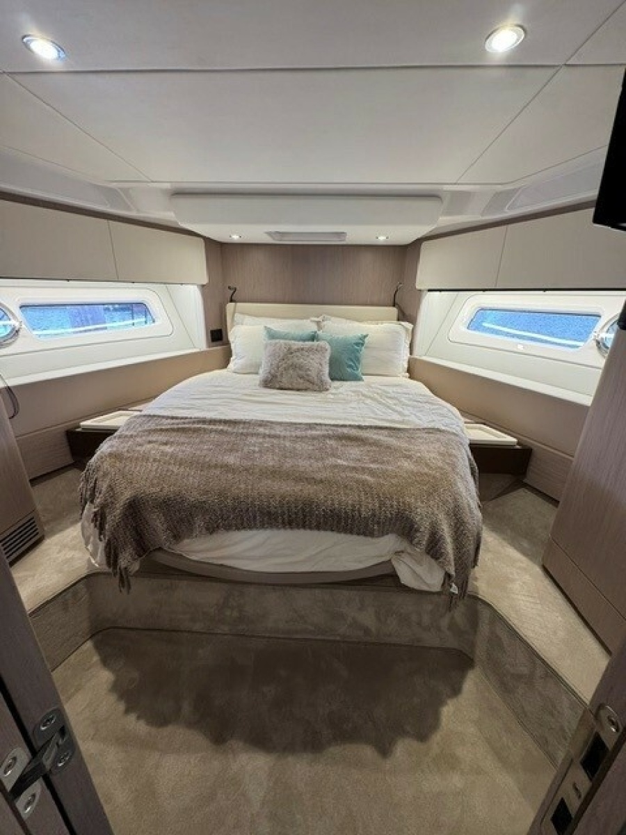 2023 Azimut 50FLY