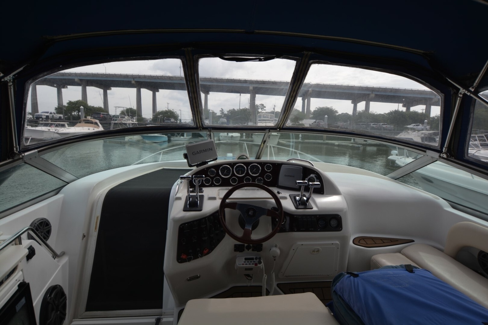 2001 Chris-Craft 328