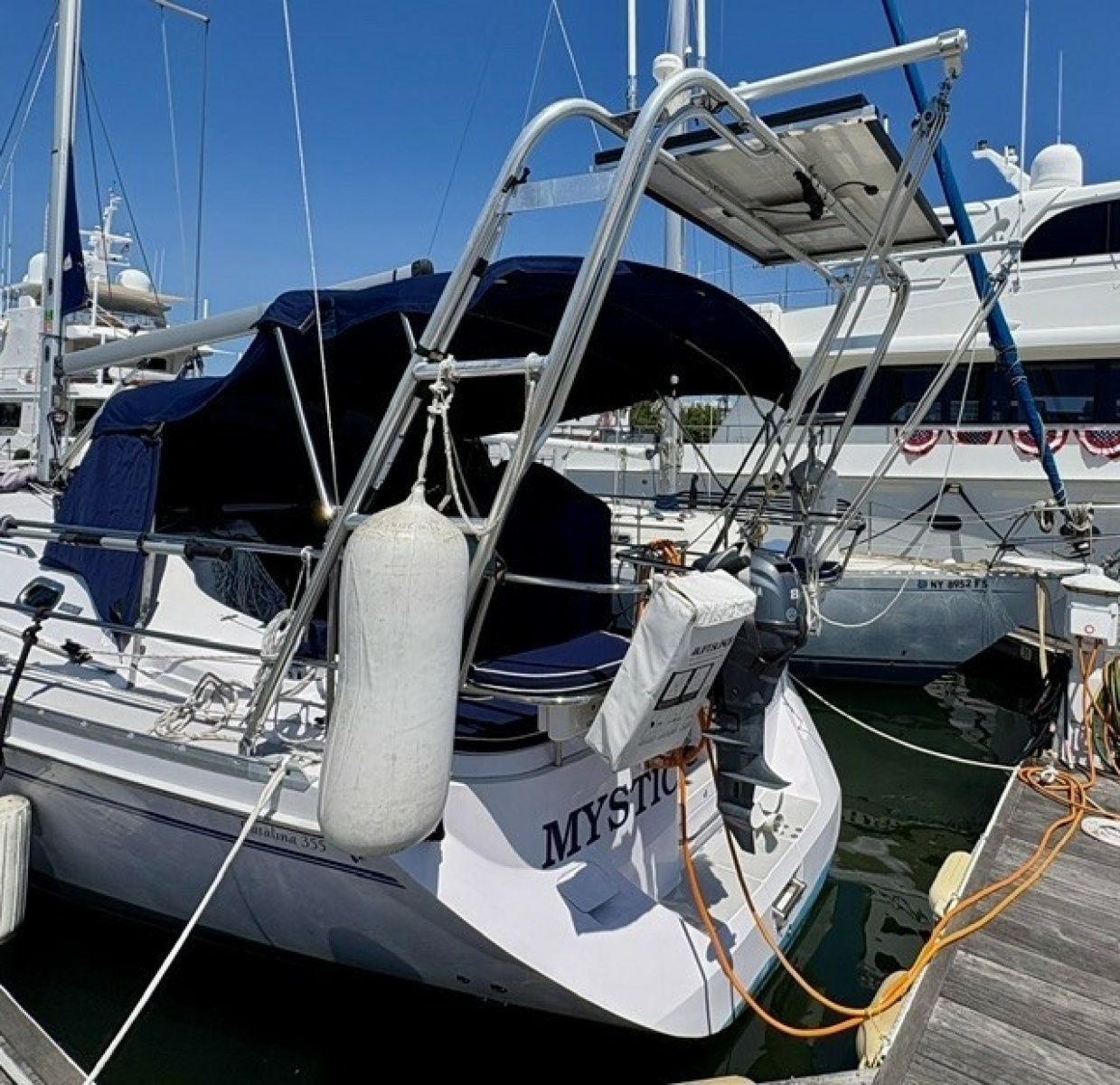 2022 Catalina 355