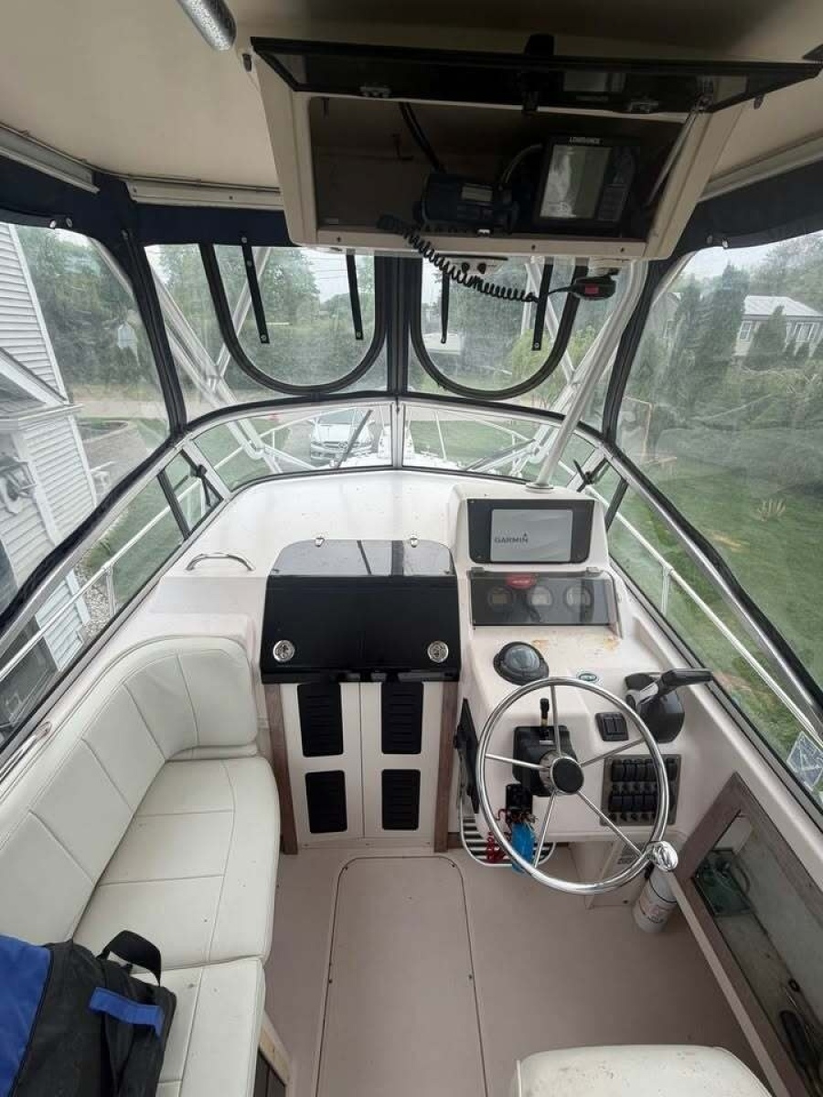 27ft Grady White Yacht For Sale