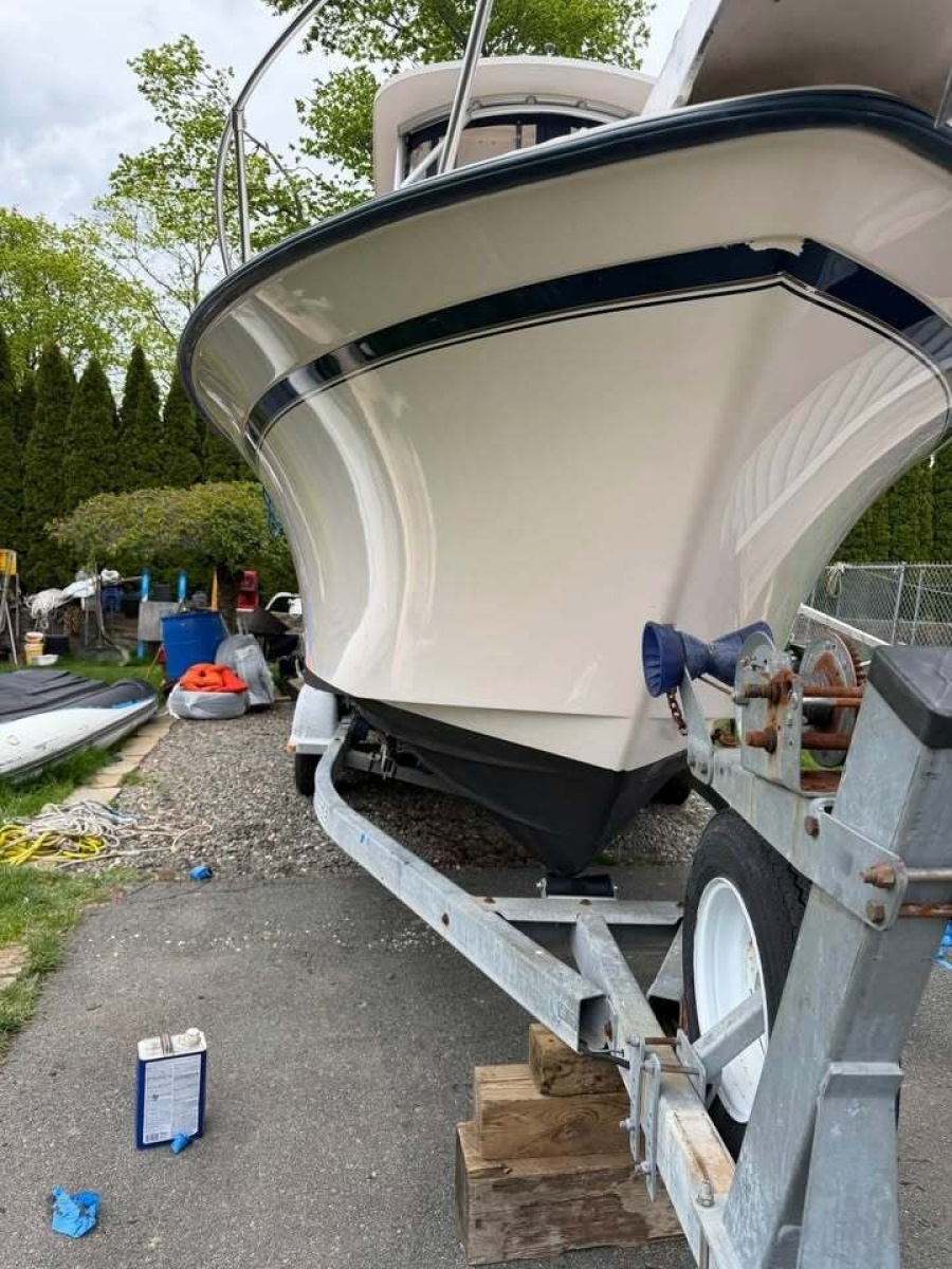 27ft Grady White Yacht For Sale