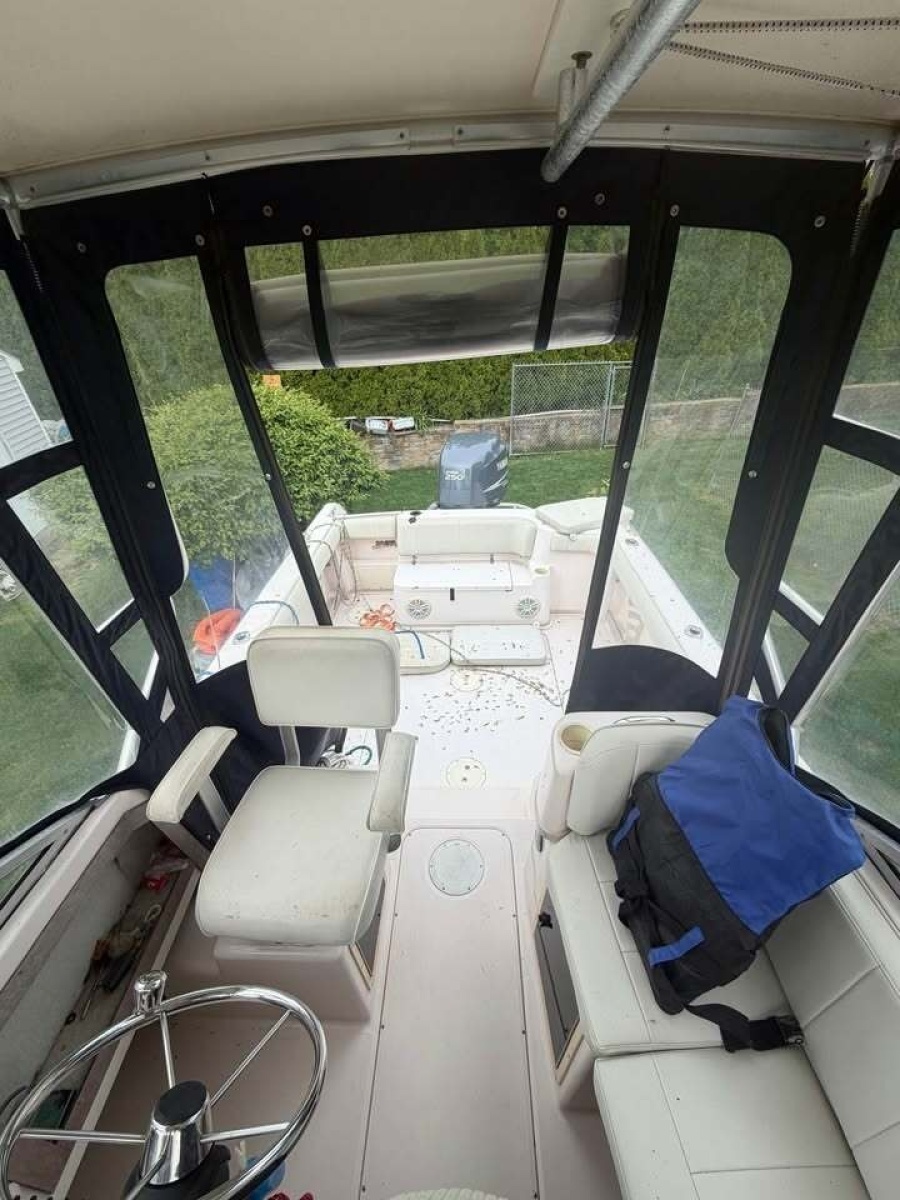 27ft Grady White Yacht For Sale