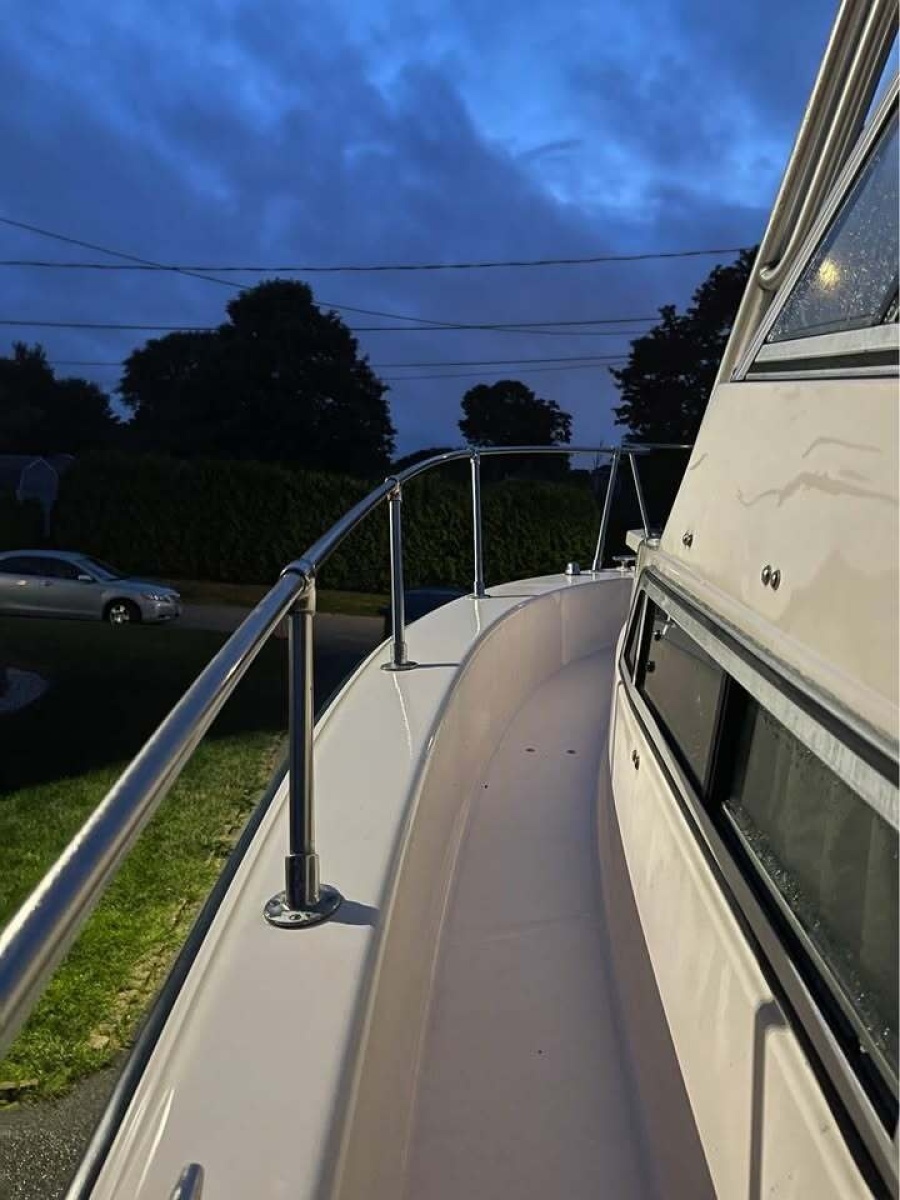 27ft Grady White Yacht For Sale