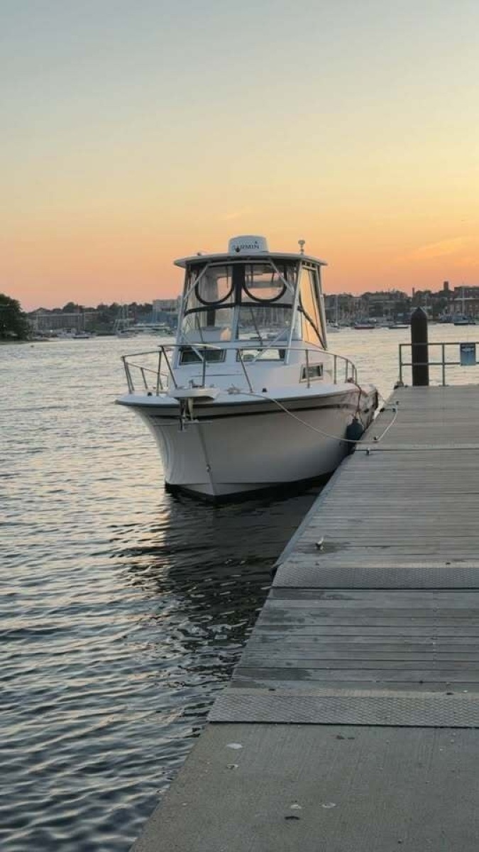 27ft Grady White Yacht For Sale