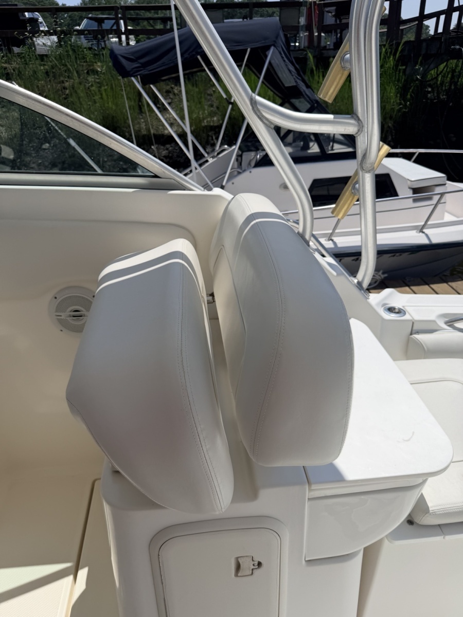 U n Me     30ft Wellcraft Yacht For Sale