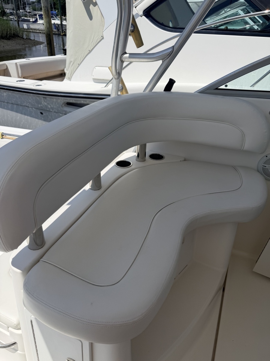 U n Me     30ft Wellcraft Yacht For Sale