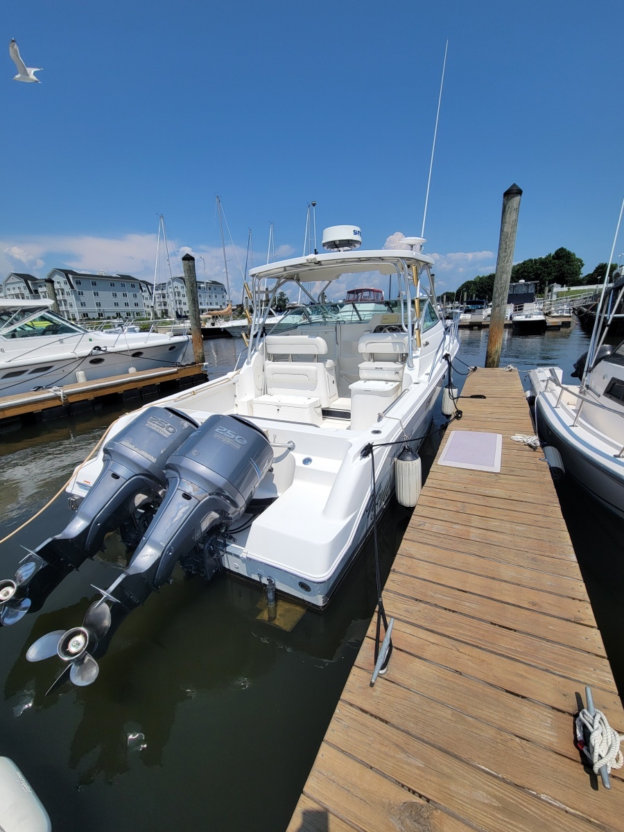 U n Me     30ft Wellcraft Yacht For Sale