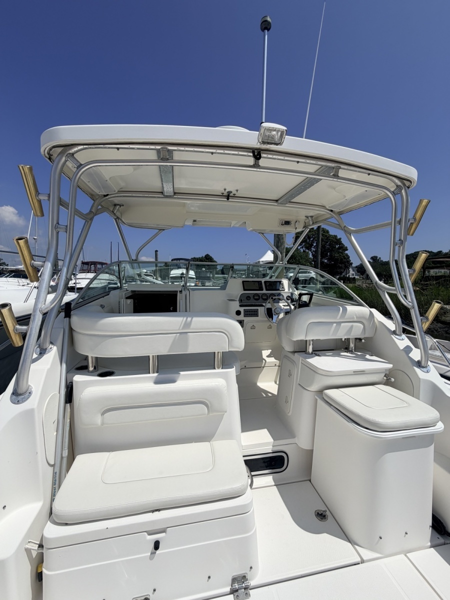 U n Me     30ft Wellcraft Yacht For Sale