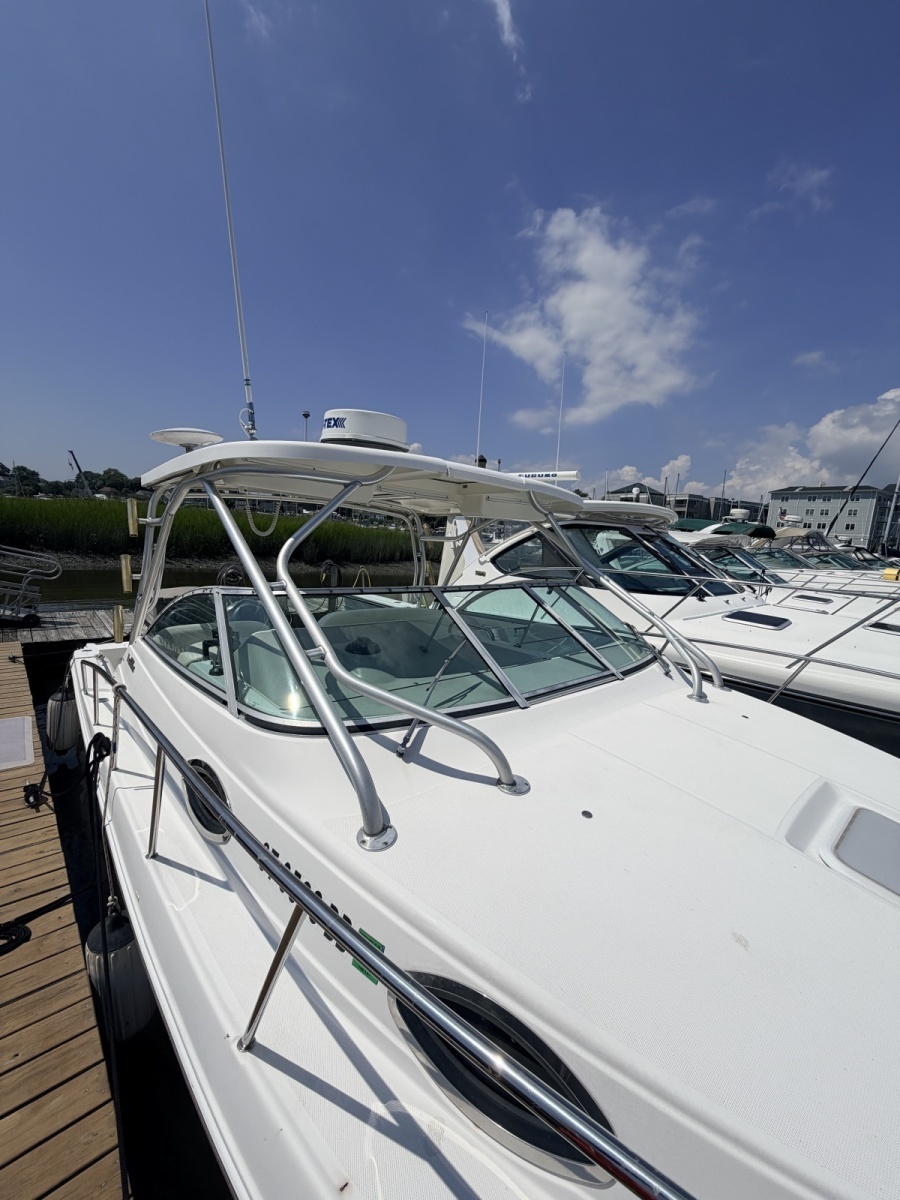 U n Me     30ft Wellcraft Yacht For Sale