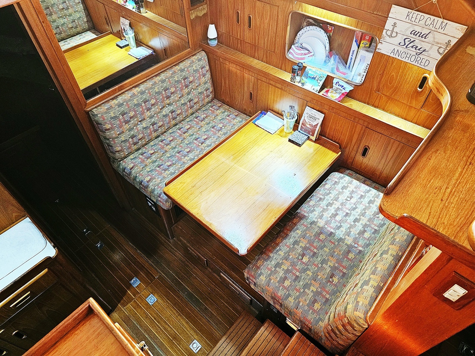 1988 President 37 Aft Cabin