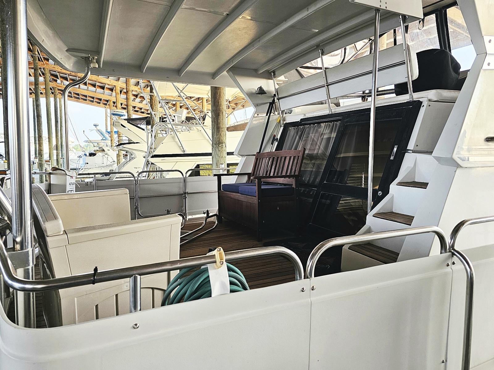 1988 President 37 Aft Cabin