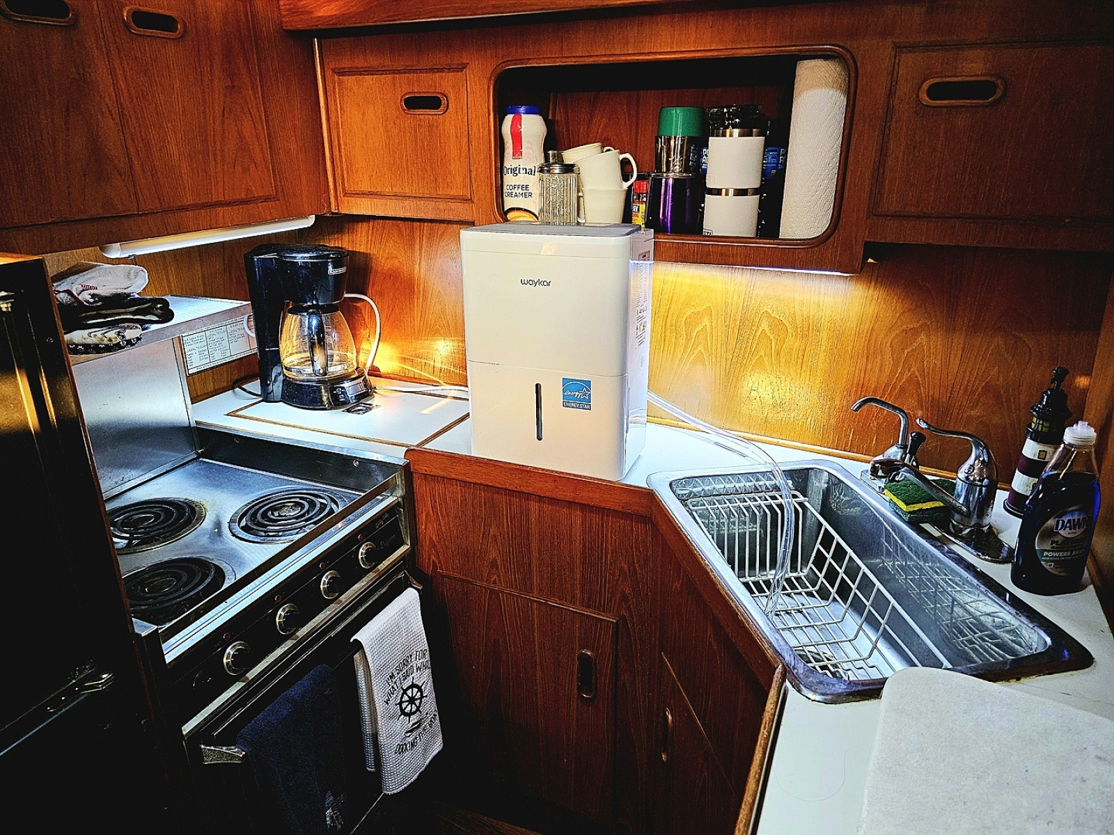 1988 President 37 Aft Cabin