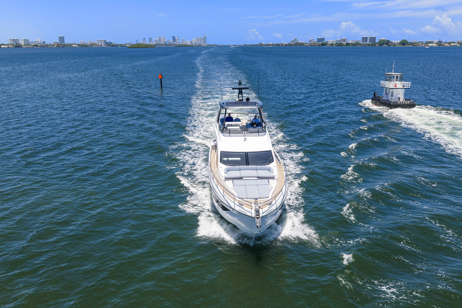 2025 Azimut 68 FLY