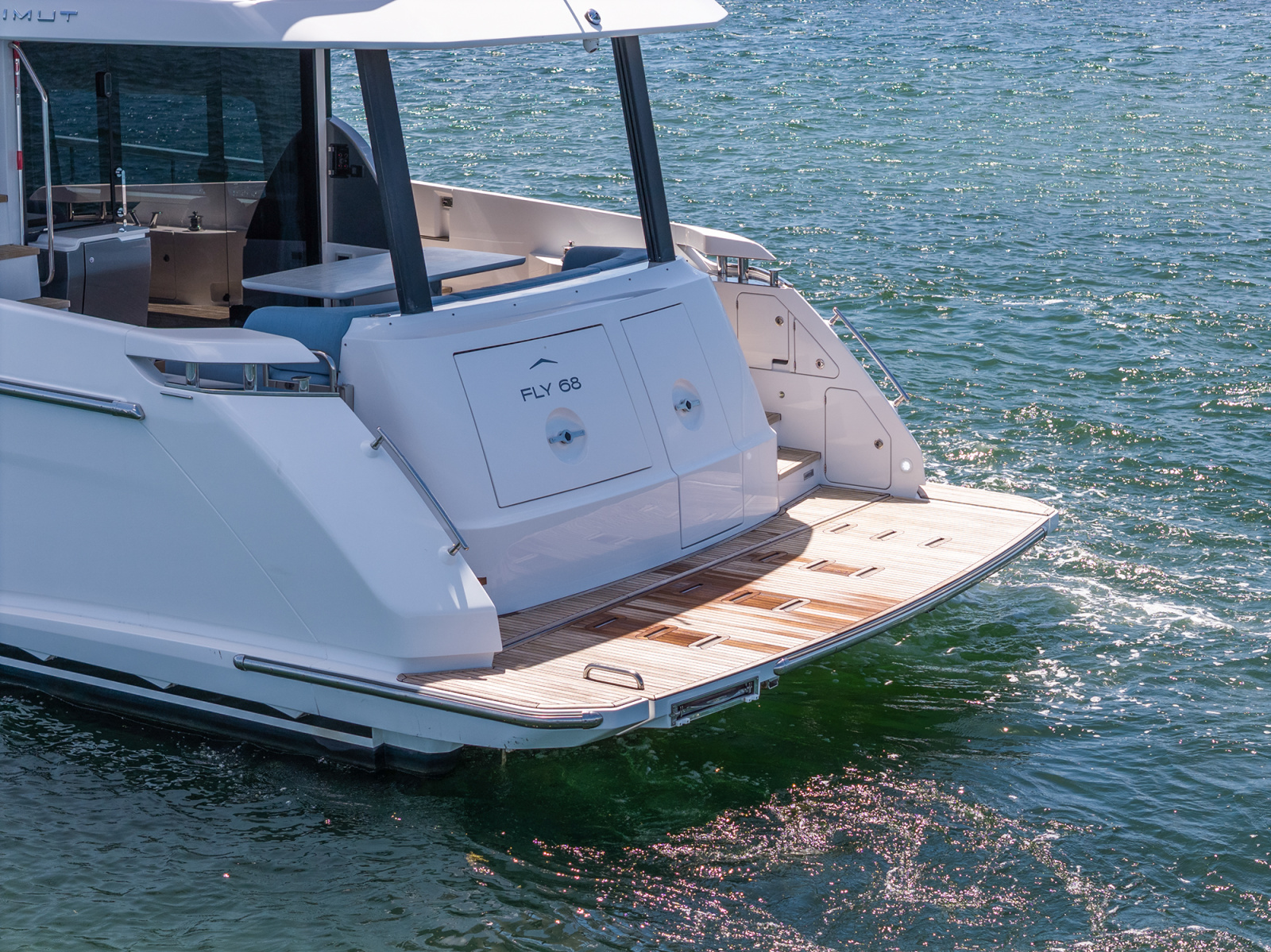 2025 Azimut 68 FLY