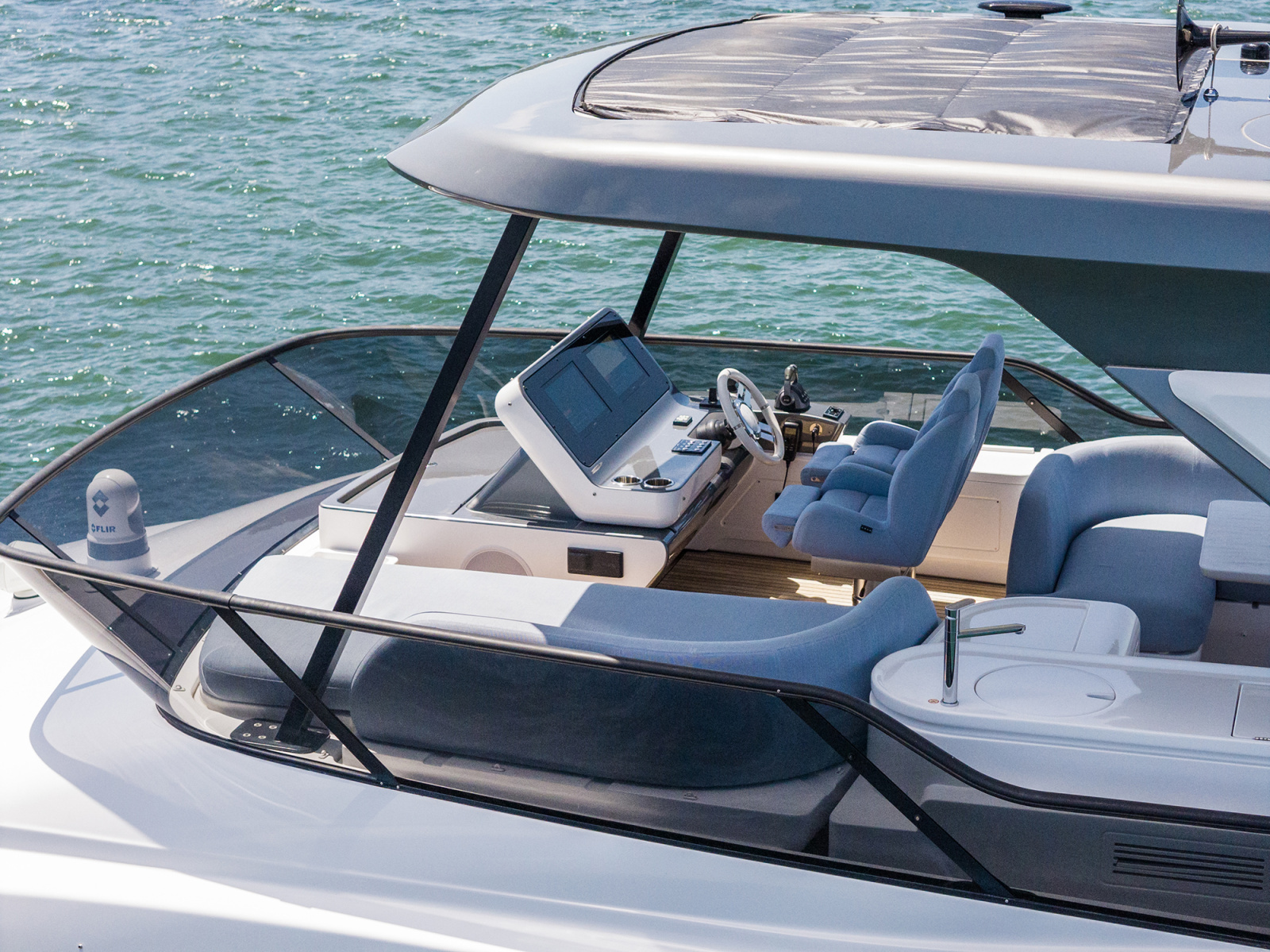 2025 Azimut 68 FLY