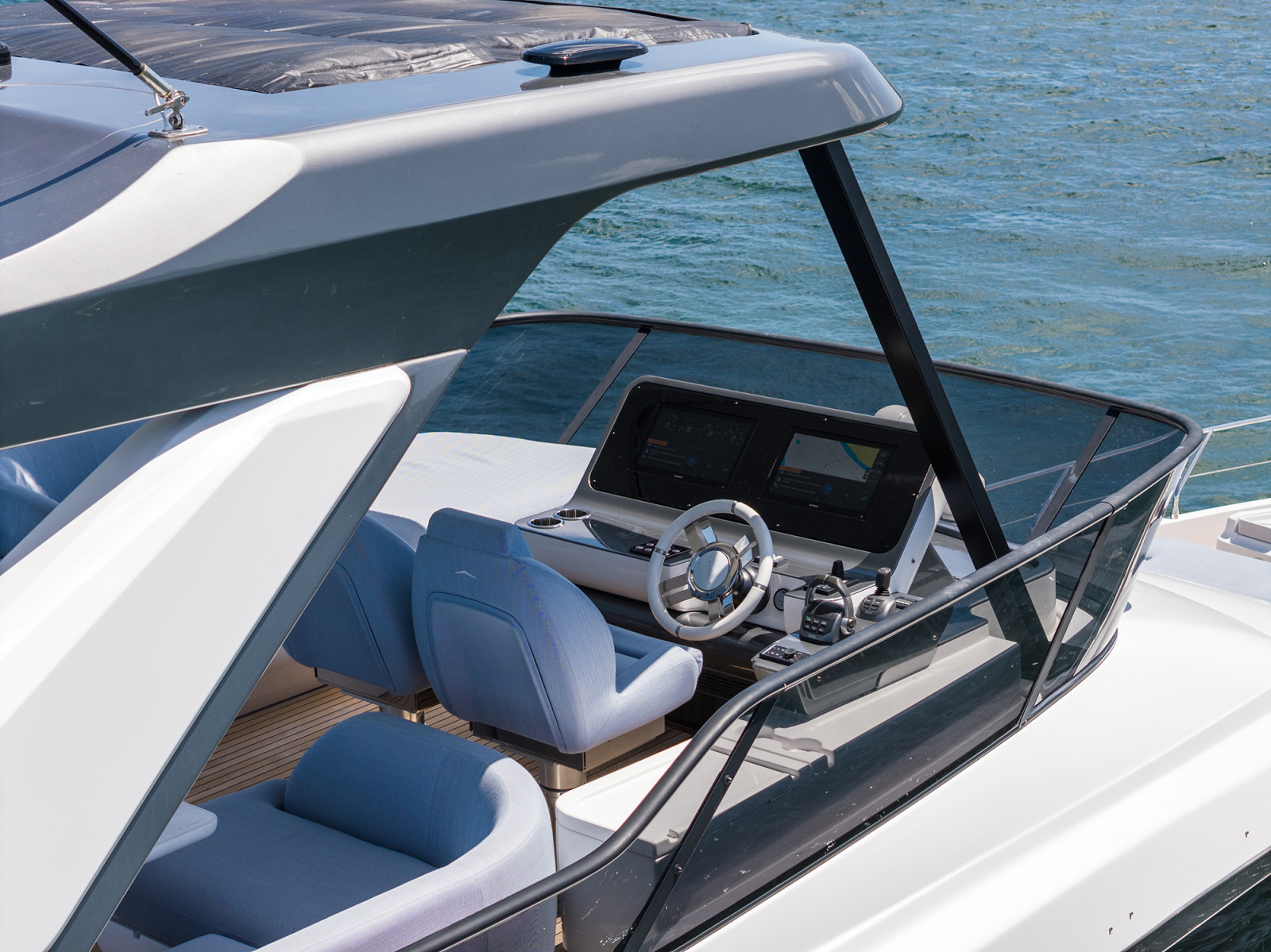 2025 Azimut 68 FLY