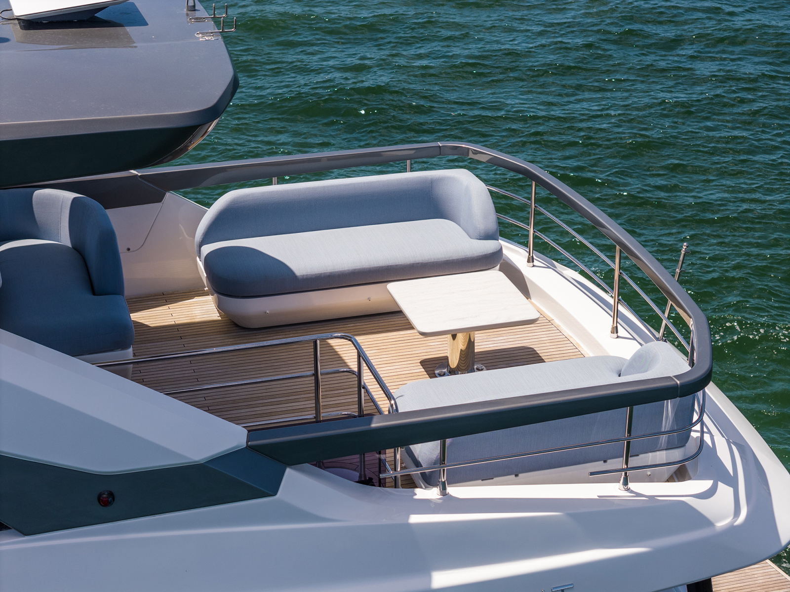 2025 Azimut 68 FLY
