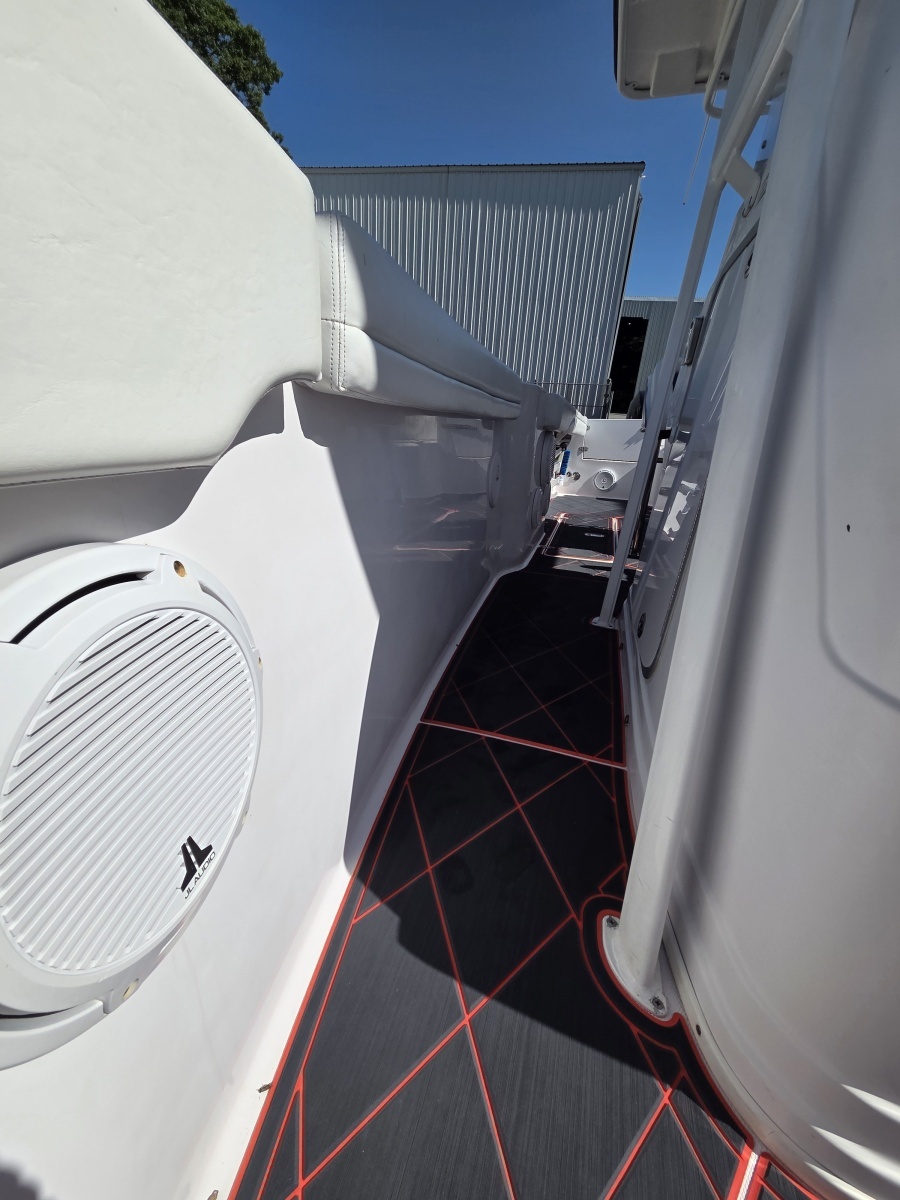 Zugzwang 35ft Donzi Yacht For Sale