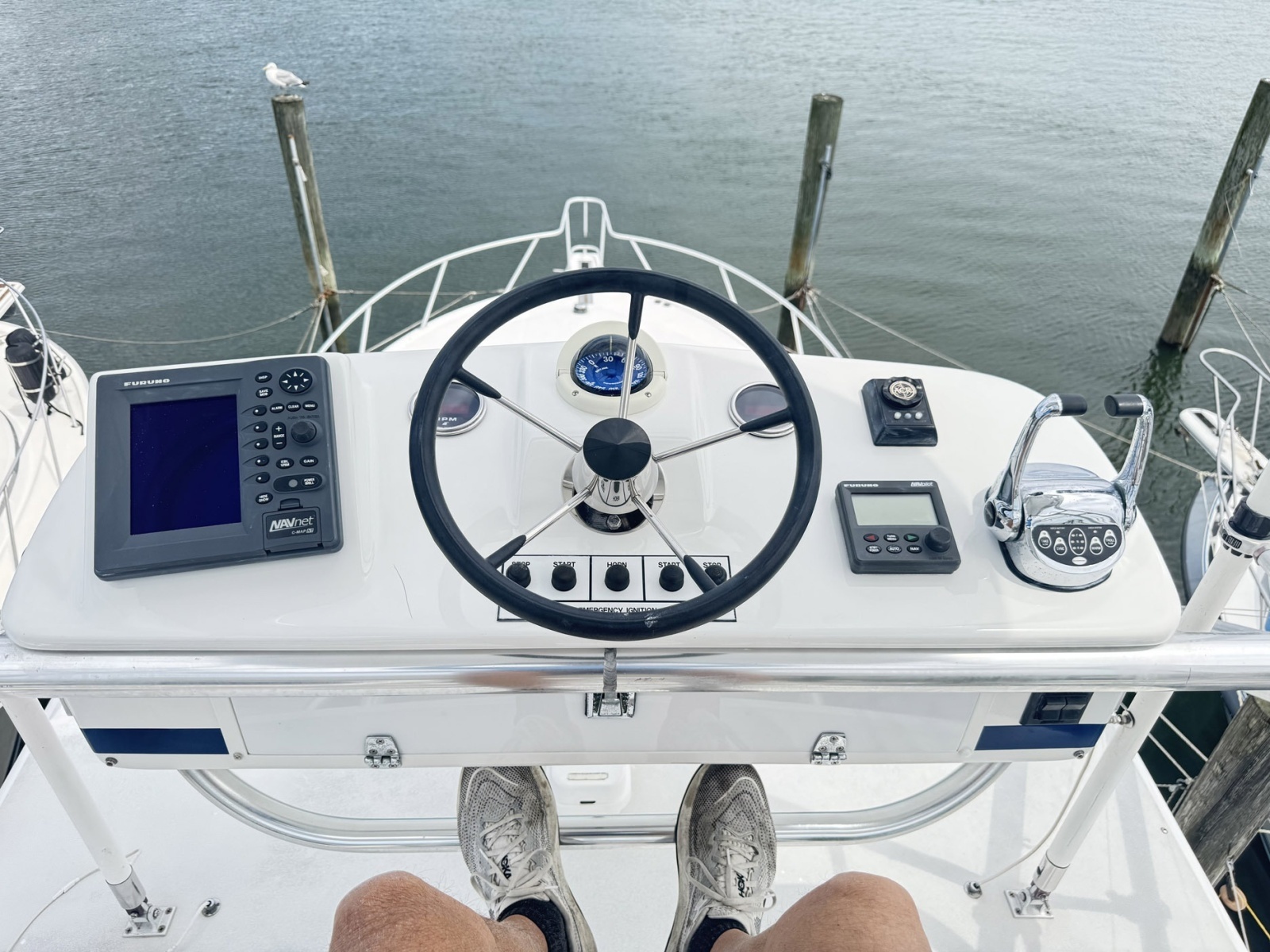 2005 Cabo 40 Express