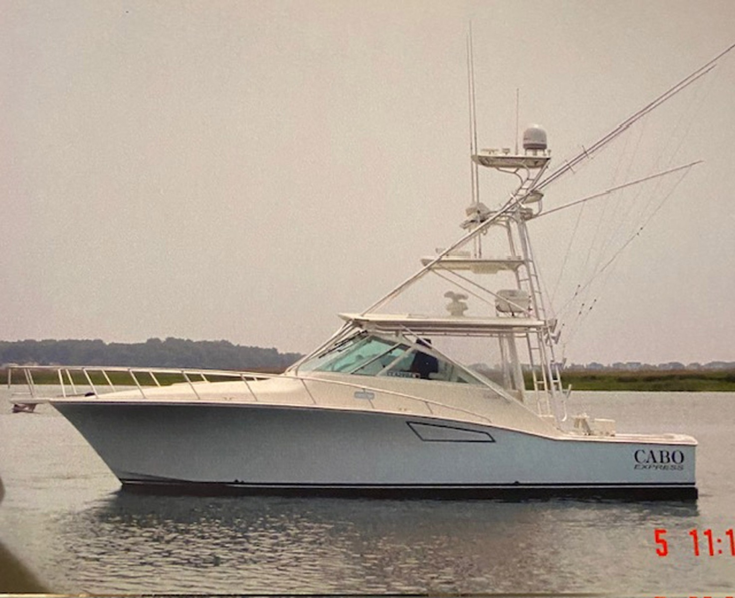 2005 Cabo 40 Express