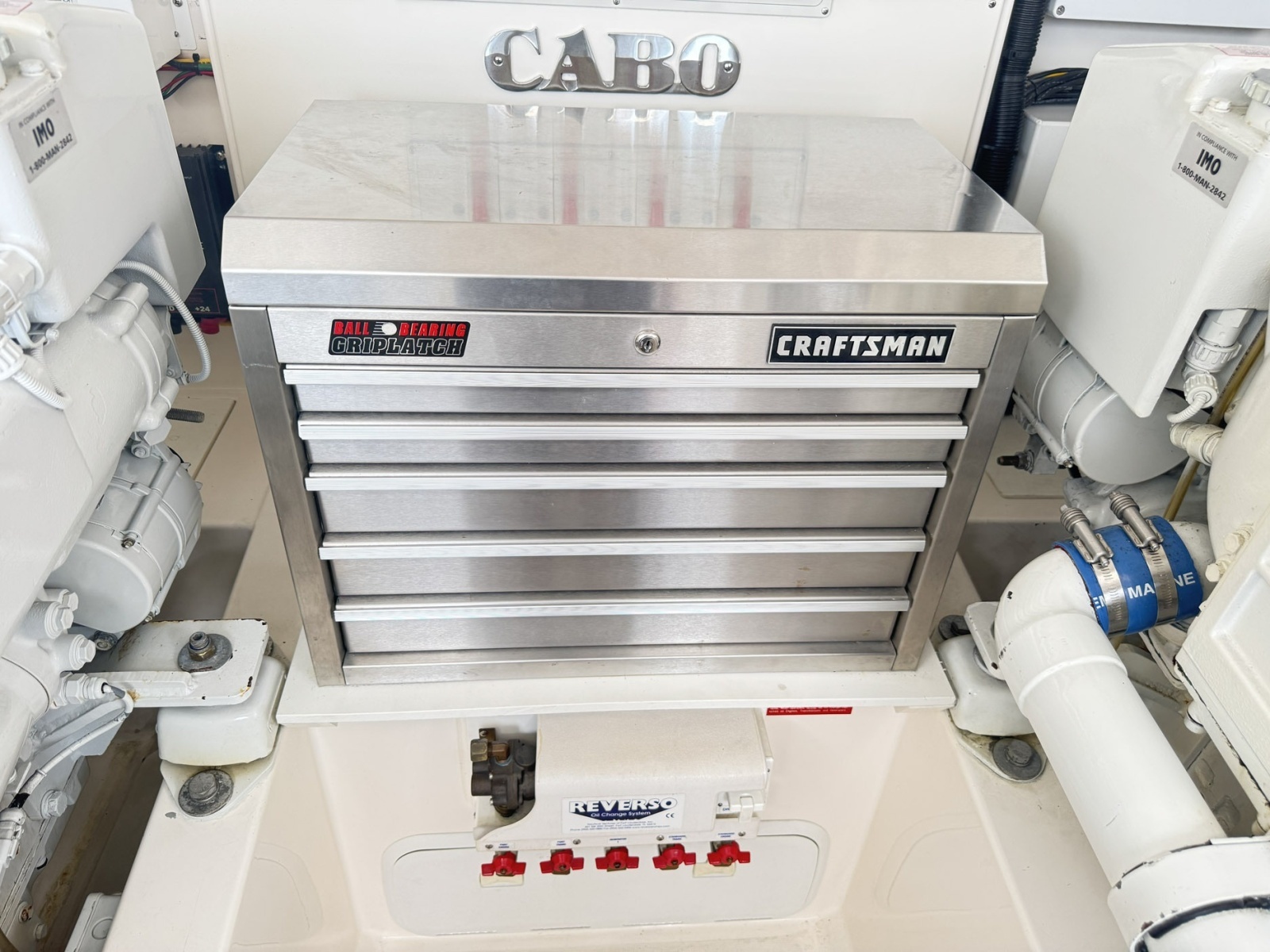 2005 Cabo 40 Express
