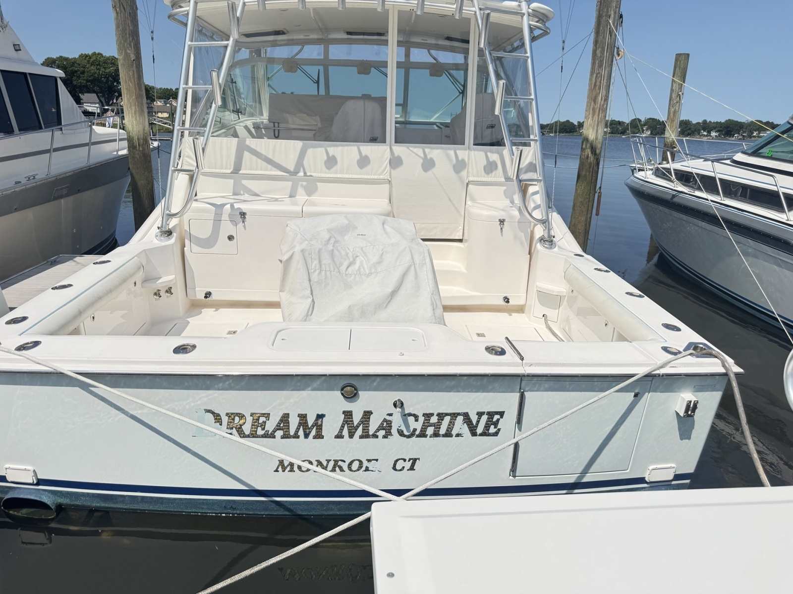 2005 Cabo 40 Express