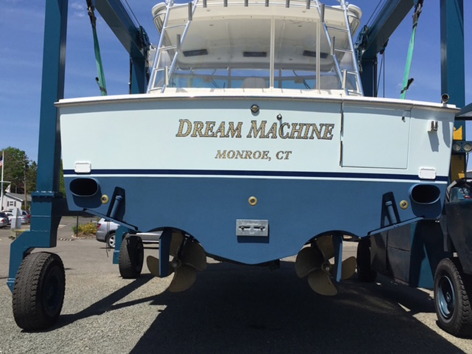 2005 Cabo 40 Express