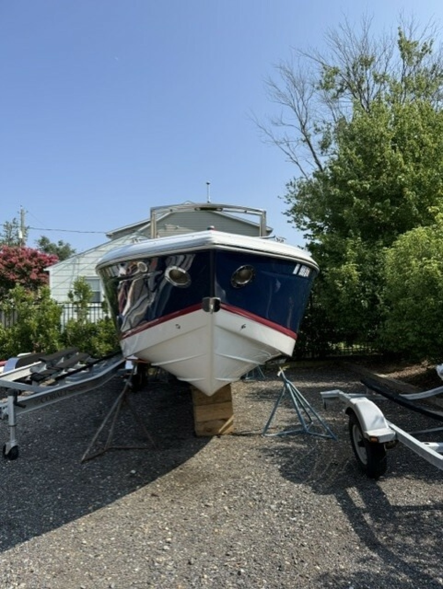 27ft Cobalt Yacht For Sale
