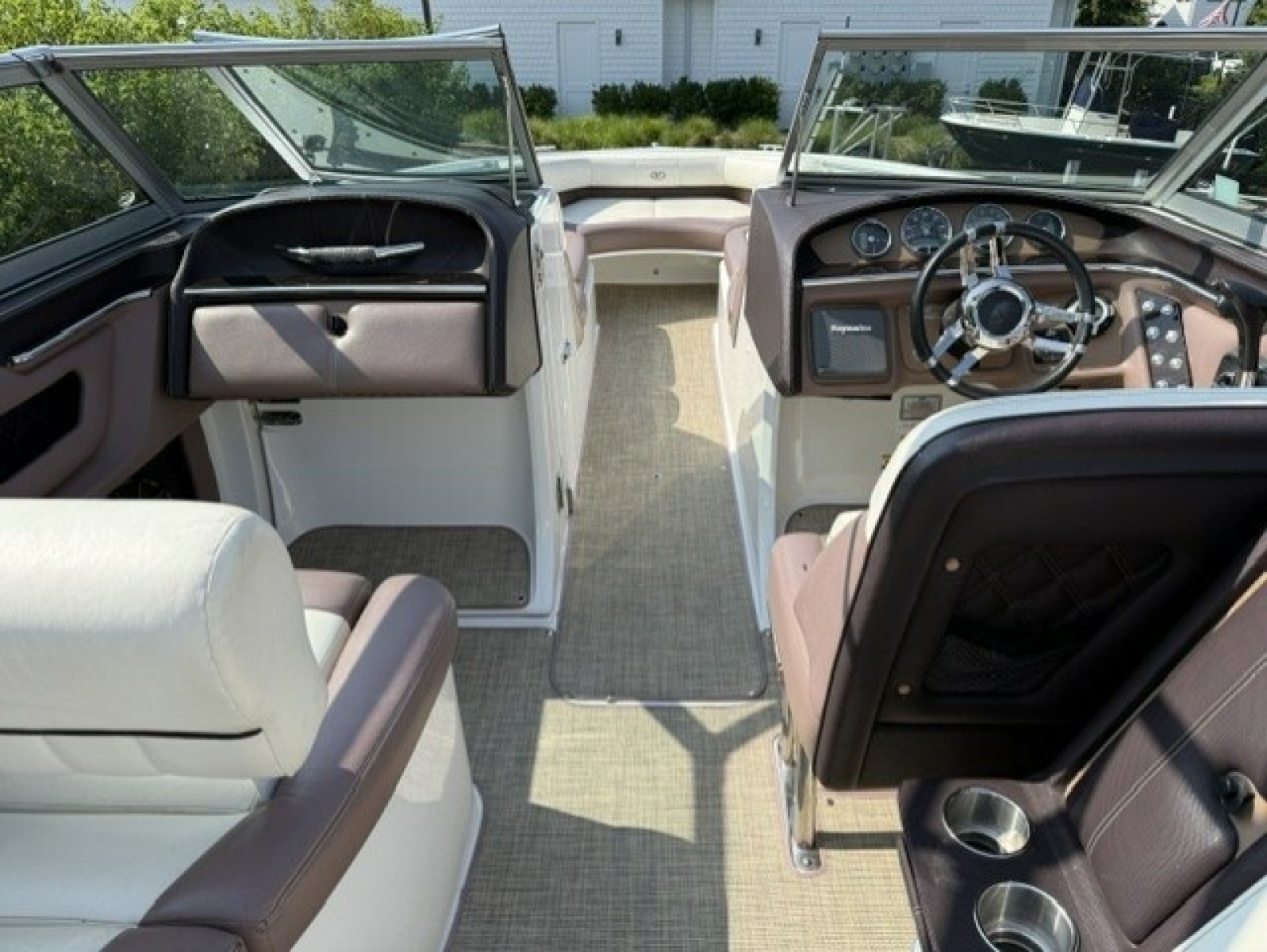 27ft Cobalt Yacht For Sale