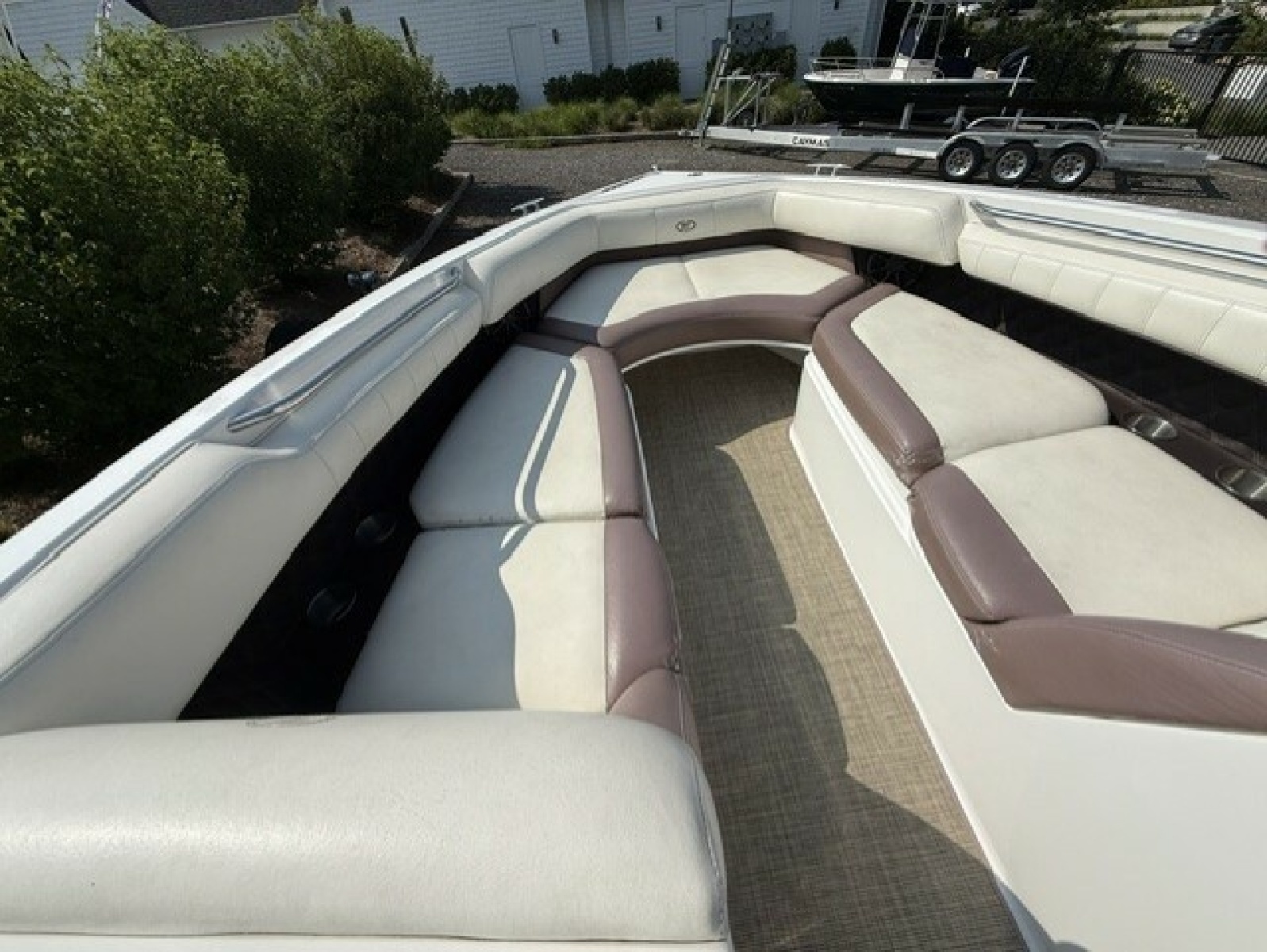 27ft Cobalt Yacht For Sale
