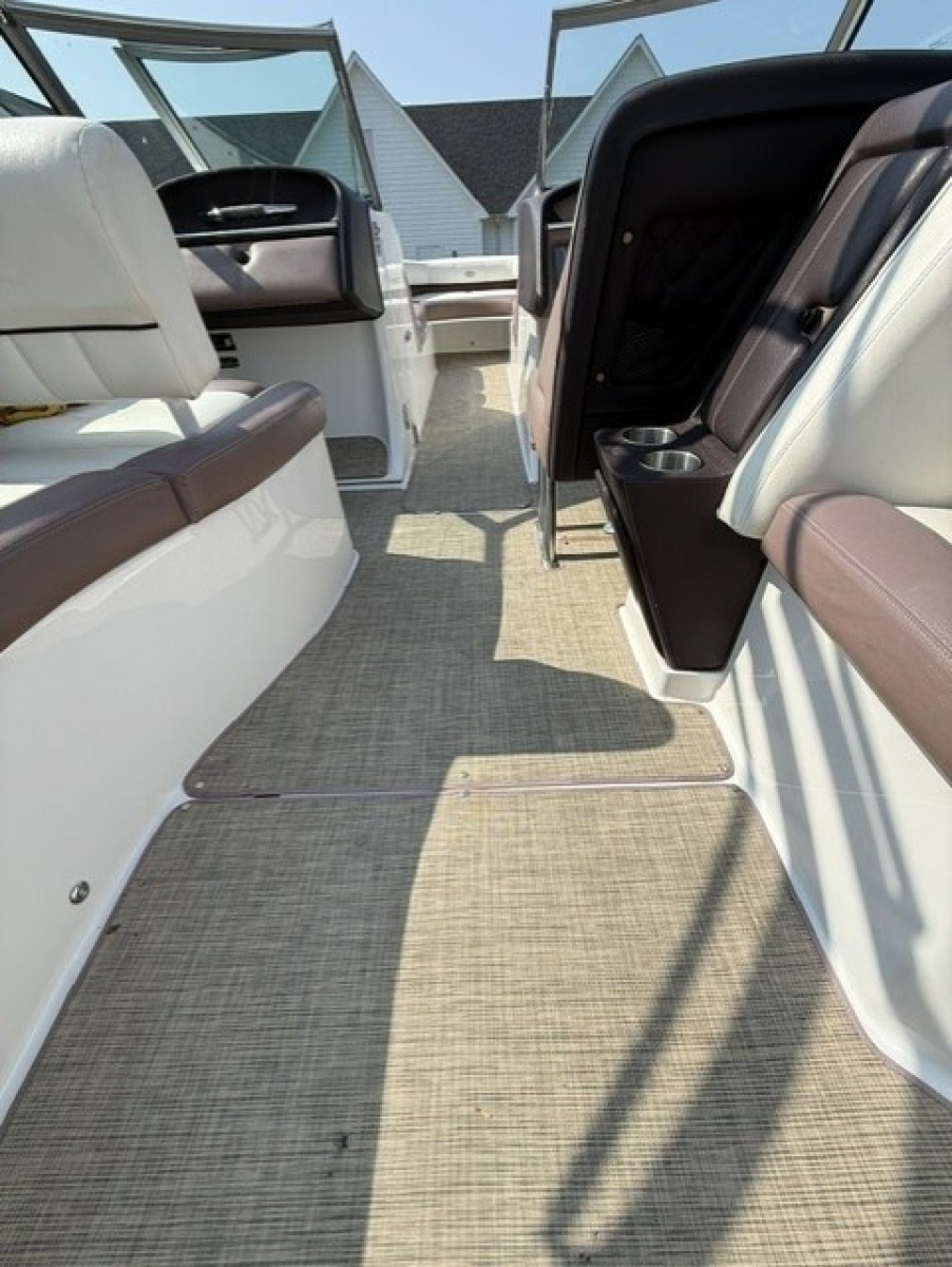 27ft Cobalt Yacht For Sale