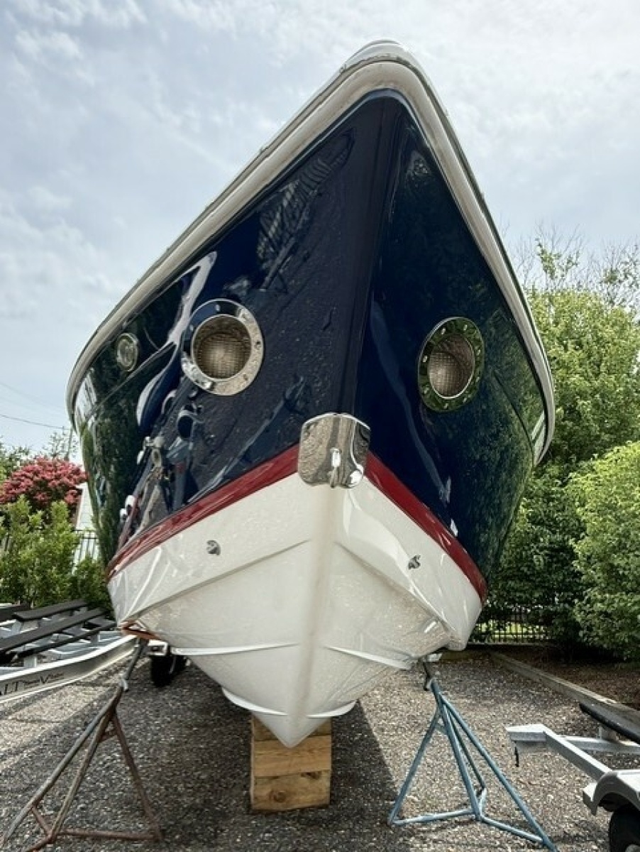 27ft Cobalt Yacht For Sale