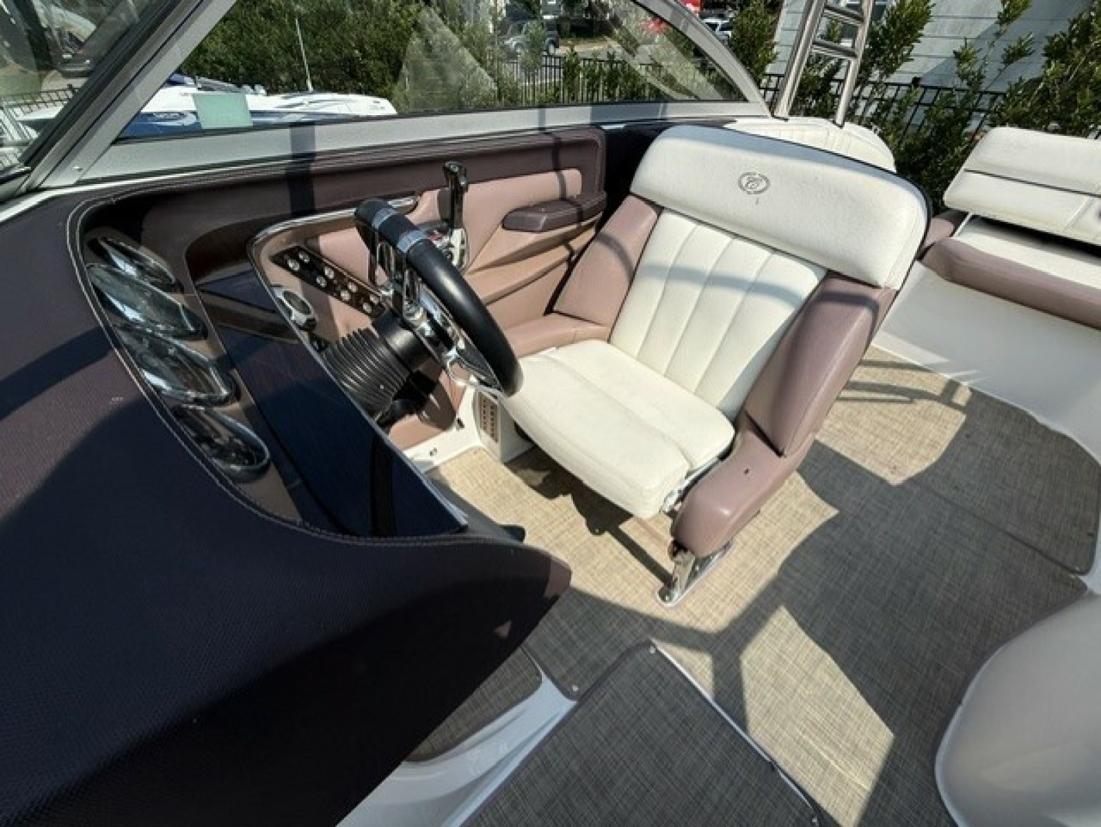 27ft Cobalt Yacht For Sale