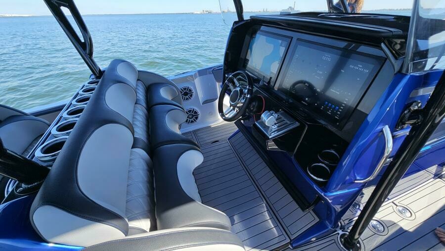 2024 Nor-Tech 390 Sport Center Console