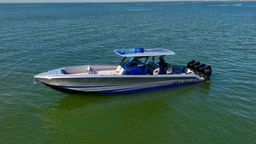 2024 Nor-Tech 390 Sport Center Console