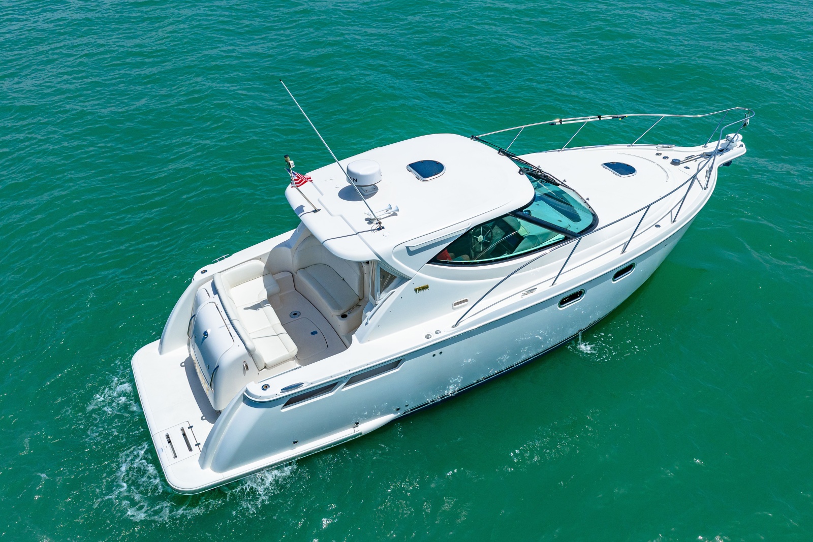 2011 Tiara Yachts 3500 Sivran LE