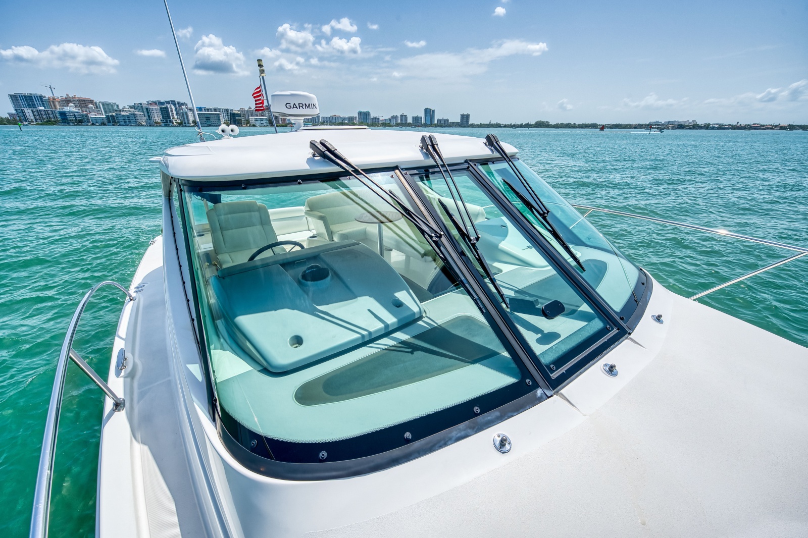 2011 Tiara Yachts 3500 Sivran LE