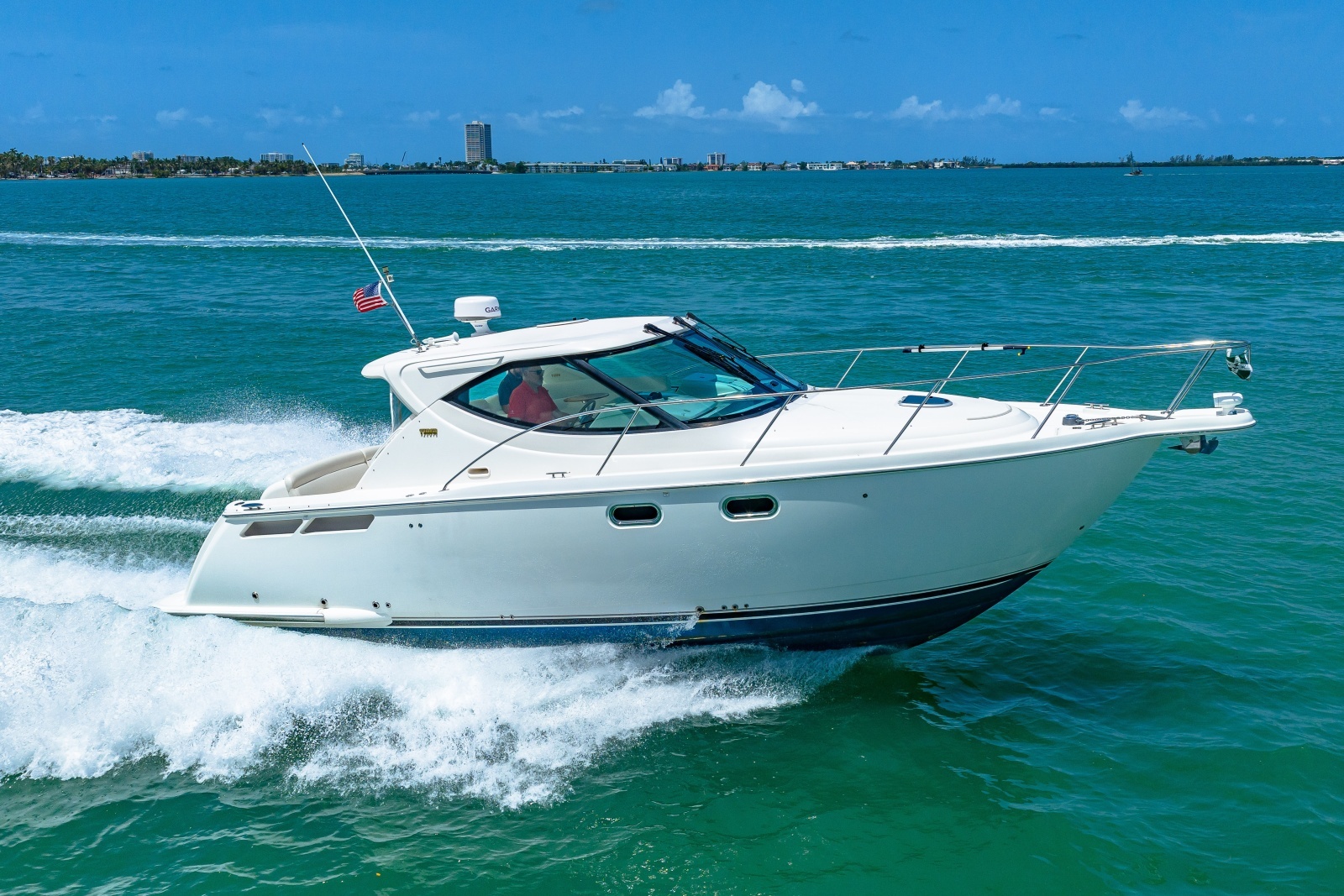2011 Tiara Yachts 3500 Sivran LE