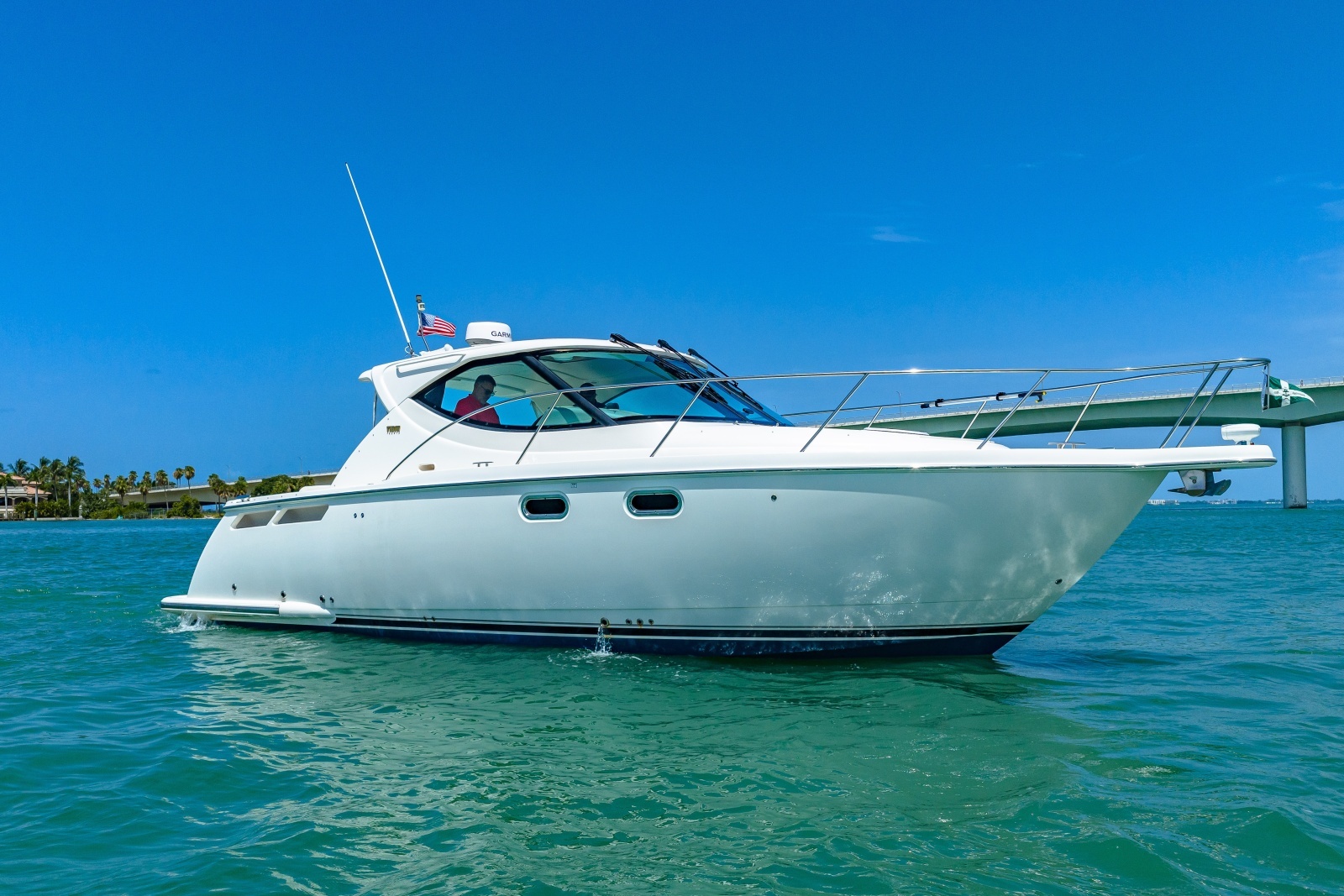 2011 Tiara Yachts 3500 Sivran LE