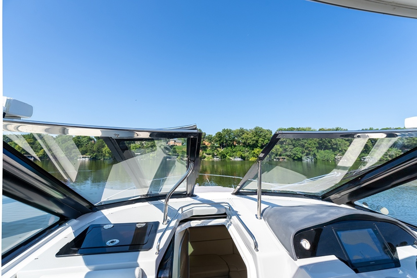 Walkthrough  windshield
