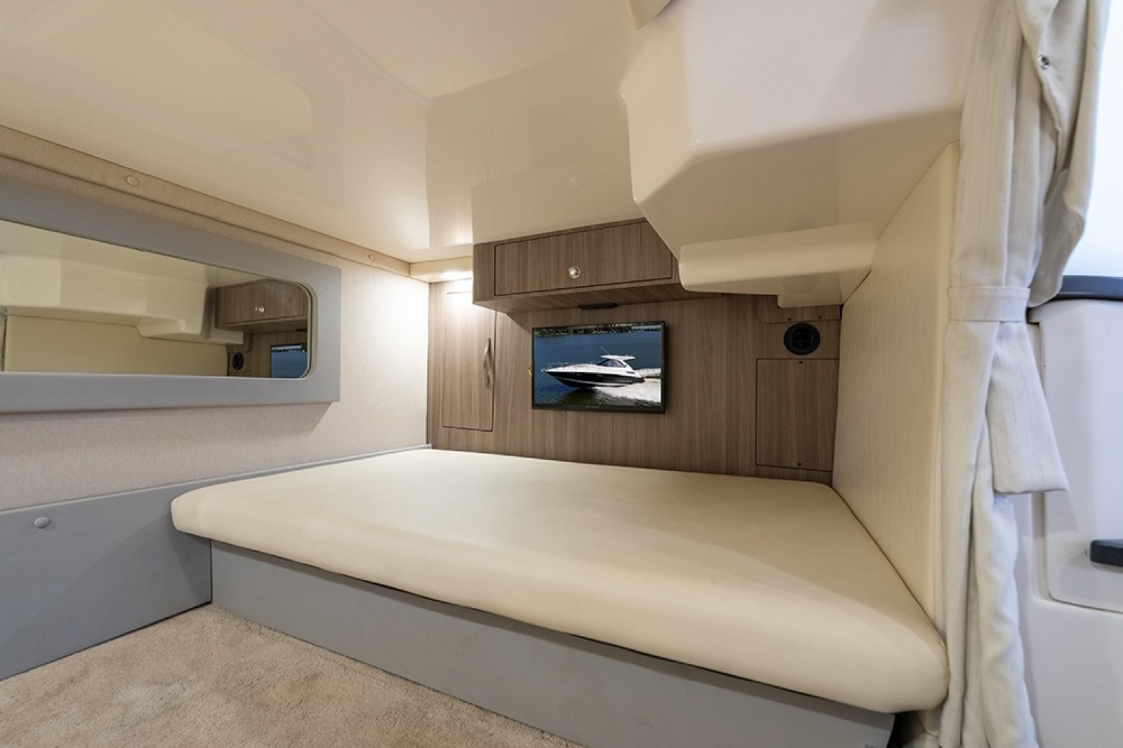 Entertainment center in the mid-cabin