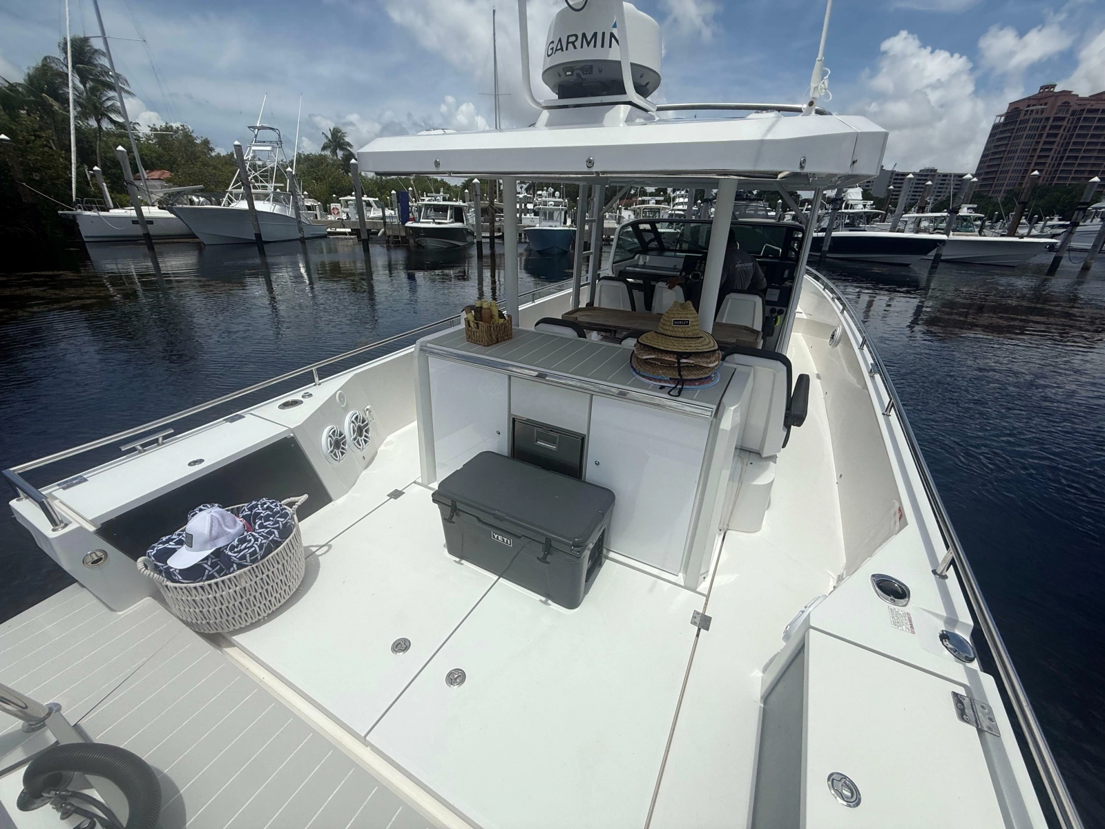 2017 Axopar 37 Sun-Top
