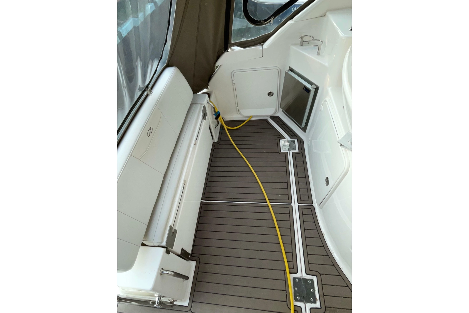 2008 Regal 3060 Window Express