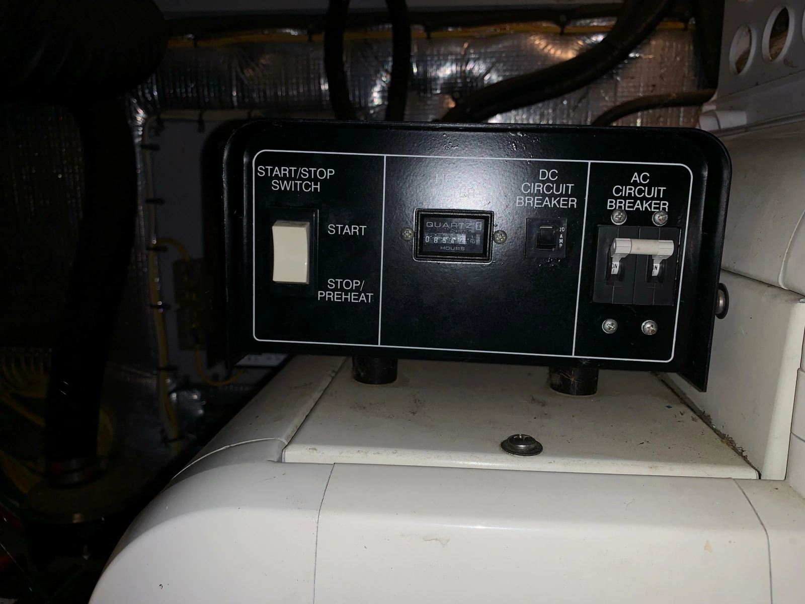 2004 Silverton 410 Sport Bridge
