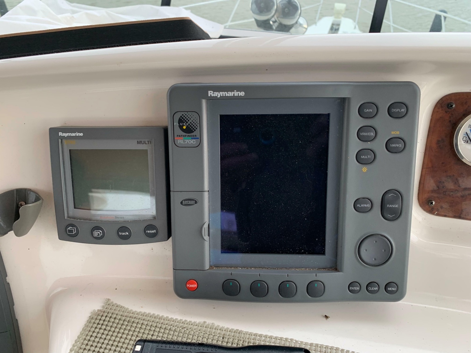 2004 Silverton 410 Sport Bridge