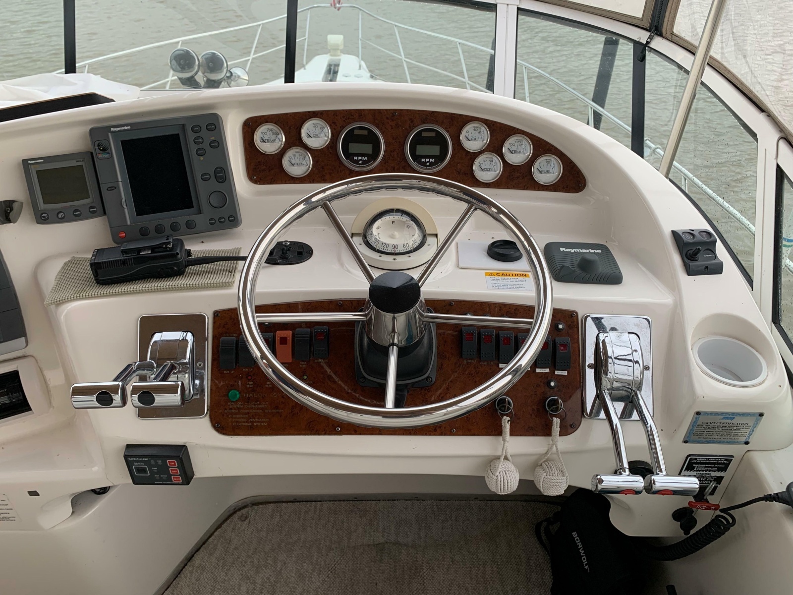 2004 Silverton 410 Sport Bridge