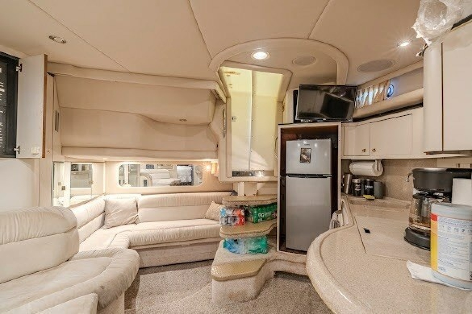 1999 Sea Ray 380 Sundancer