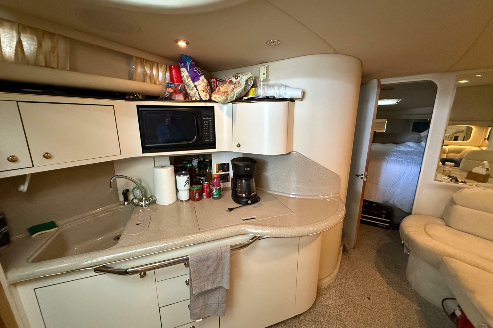 1999 Sea Ray 380 Sundancer