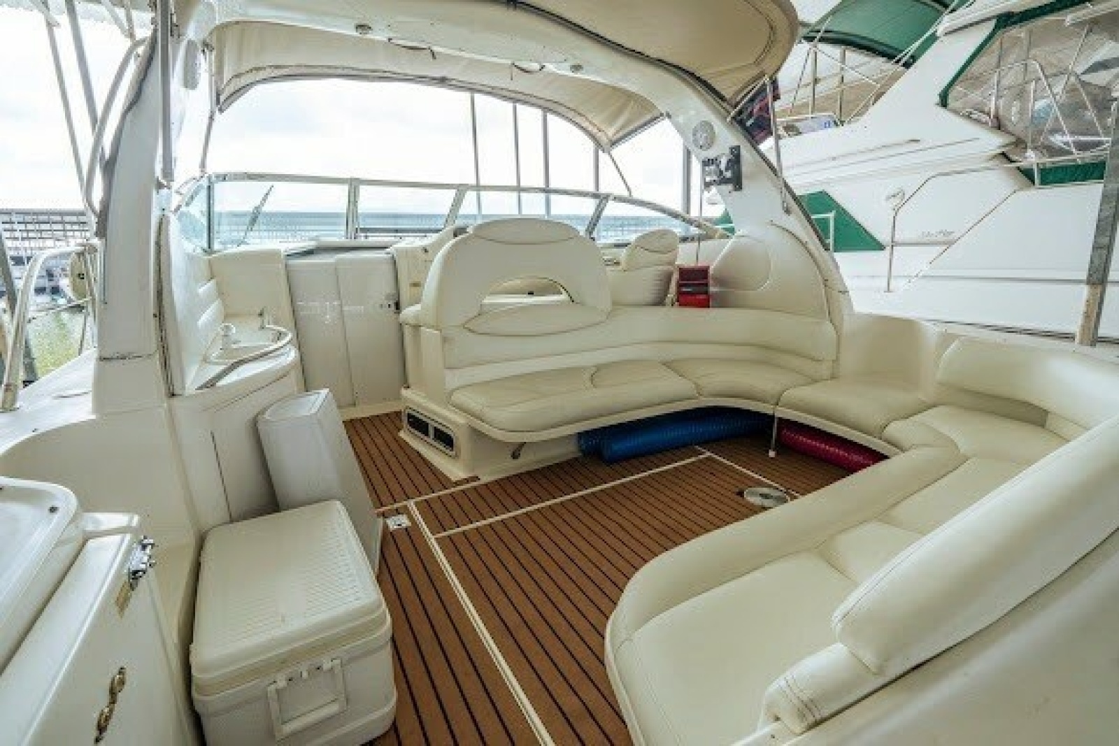 1999 Sea Ray 380 Sundancer