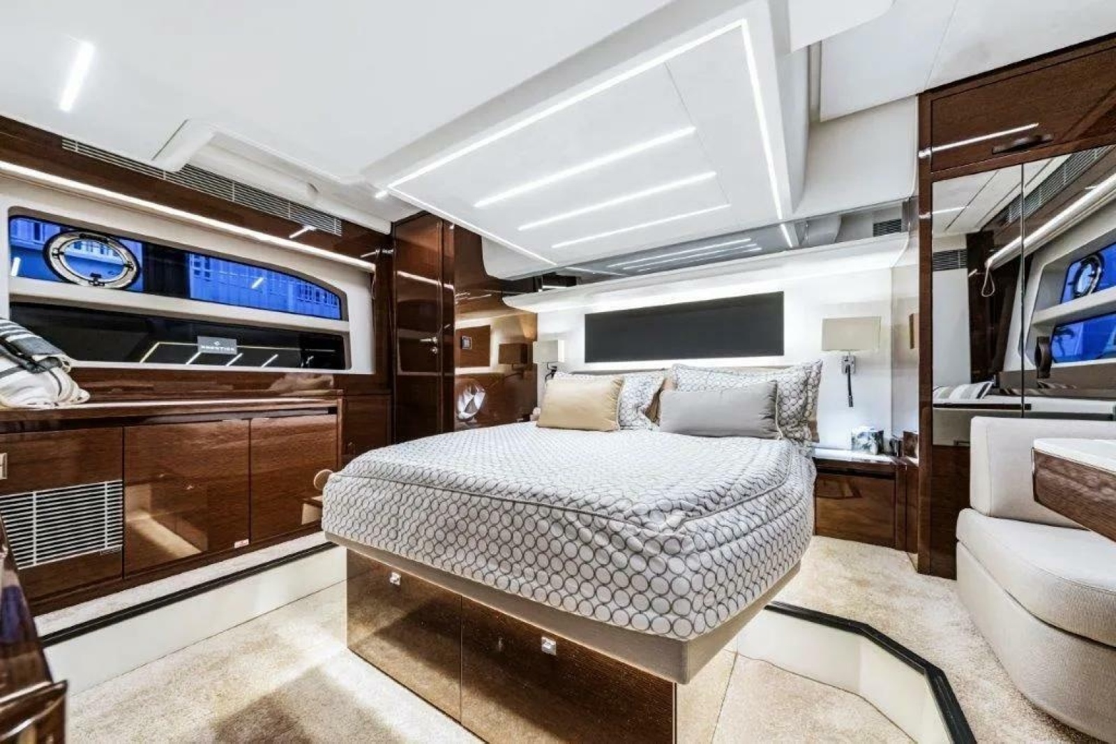59ft Prestige Yacht For Sale